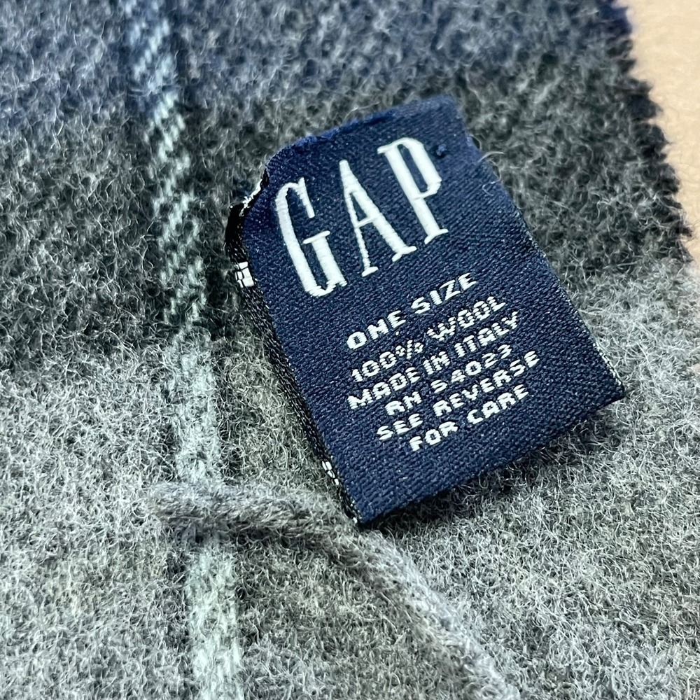 Vintage Gap Gray/Navy Plaid Wool Scarf 63"x 13" Cozy Neck Warmer Fringed Itay - Picture 7 of 8